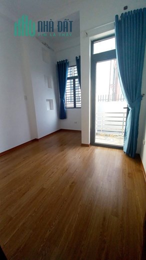 Nhà mới xây 3 tầng Huỳnh Tấn Phát 4x10 giá 3 tỷ800