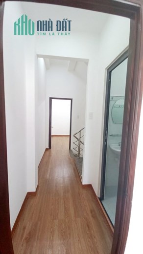 Nhà mới xây 3 tầng Huỳnh Tấn Phát 4x10 giá 3 tỷ800