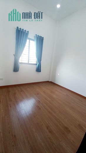 Nhà mới xây 3 tầng Huỳnh Tấn Phát 4x10 giá 3 tỷ800