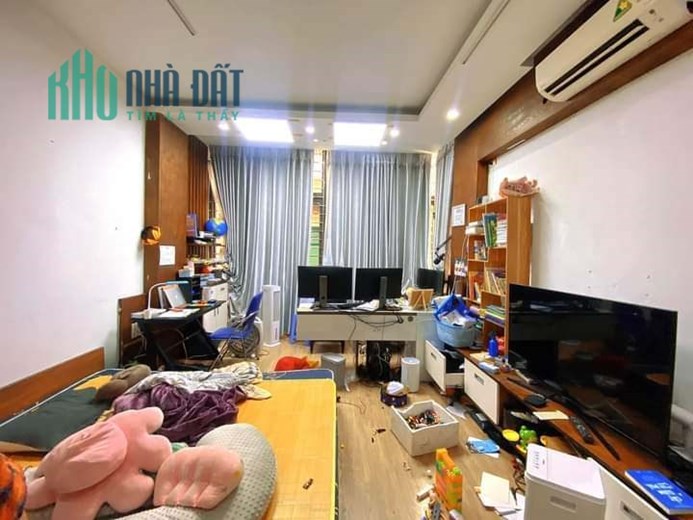 Bán Nhà Ngõ 72 Phố Dương Quảng Hàm 65,4/70m2 3 tầng, căn góc, ô tô tránh, kinh doanh, cách bãi gửi