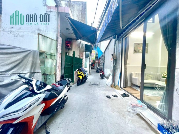 .40m ra MT Nhà Trần Cao Vân, 42m2, lửng đúc, 2.19  tỷ