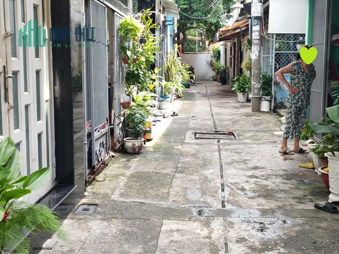 Bán nhà 2 tầng, 32m2 SHR, Nguyễn Sơn, Tân Phú, chỉ 2.6 tỷ thương lượng