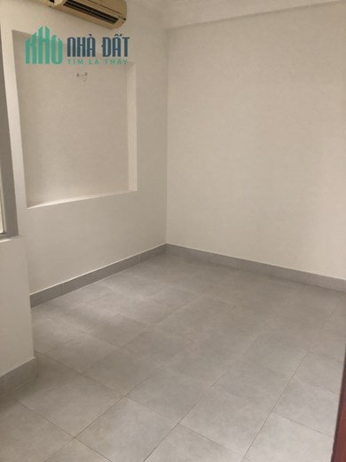 CHO THUÊ nhà 3 tầng HXH Hòa Hưng Quận 10 – Giá thuê 18 triệu/tháng 4PN 3WC gần chợ Hoà Hưng, Vạn