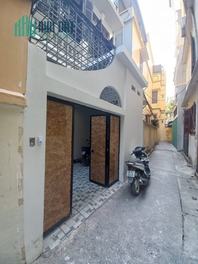 Bán gấp nhà MT 5m Ngõ Kim Mã giá 14 tỷ DT 90m2, xây 4 tầng