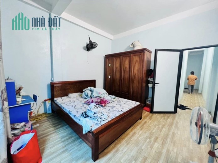 Bán nhà phân lô Ngõ 241 Chiến Thắng, vỉa hè, ô tô tránh, văn phòng, 45m*4T, nhỉnh 8 tỷ