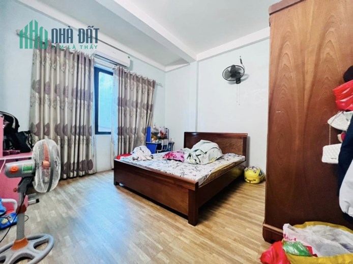 Bán nhà phân lô Ngõ 241 Chiến Thắng, vỉa hè, ô tô tránh, văn phòng, 45m*4T, nhỉnh 8 tỷ