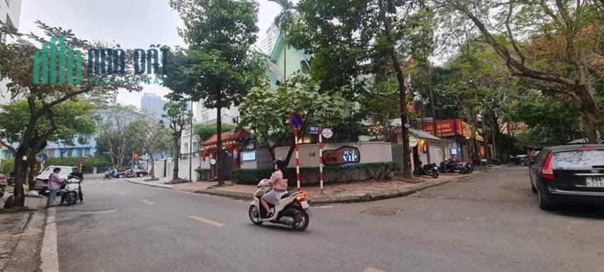 ( GIẢM 8 TỶ) BÁN BIỆT THỰ PHỐ ĐỖ QUANG 270M2, MẶT TIỀN 16M, KD SẦM UẤT.