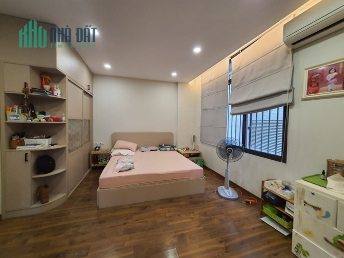 Quá Đỉnh quận Hai Bà Trưng Mặt phố Hàng Chuối 50m MT5.2m ô tô Kinh doanh vô địch