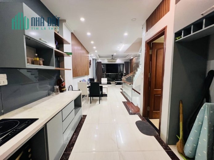 giảm 200 triệu, Bán nhà gần phố Nguyễn Trãi oto tránh kinh doanh 58.5m² nhà 5 tầng giá 7 tỷ