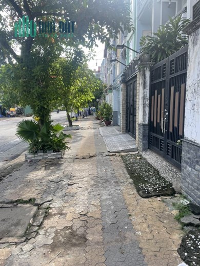 Chính chủ bán nhà 4 lầu đường số 84 Cao Lỗ, Phường 4, Quận 8, Tp. Hồ Chí Minh