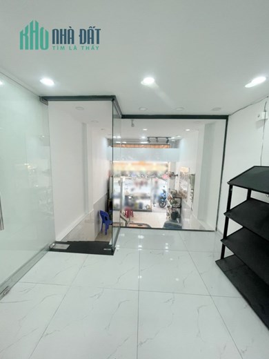 Cho thuê mặt bằng MT đường Dạ Nam P2Q8. Giá 20 triệu