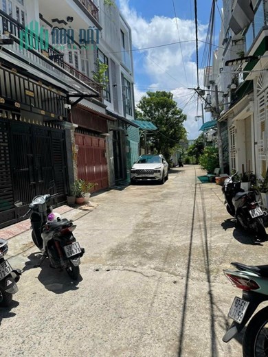 Bán nhà đường Huỳnh Tấn Phát, 4 tầng, giá 4,95 tỷ
