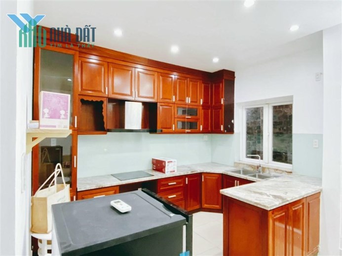Cho thuê CHDV Vạn kiếp cửa sổ, bếp siêu lớn sang trọng