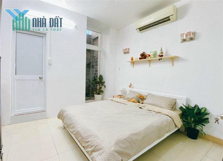Cho thuê CHDV Vạn kiếp cửa sổ, bếp siêu lớn sang trọng