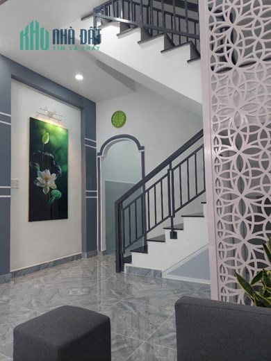NHÀ 2 TẦNG -GÒ DẦU - 4x10M HẺM XE HƠI 6M THẲNG 1 TRỤC - CHỈ 5.7 TỶ
