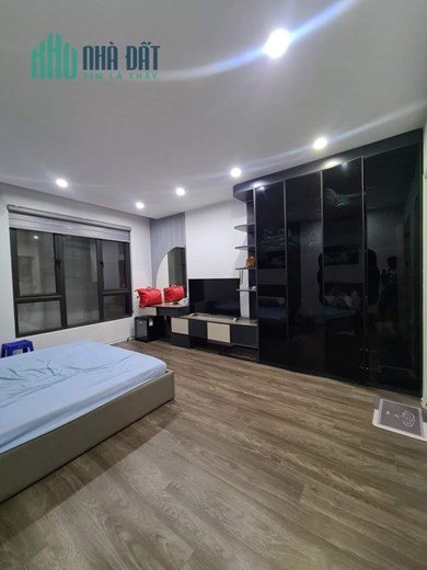 Bán nhà Nguyễn Văn Cừ, 40m, 6 tầng, mt 5m, thiết kế sang trọng, full nội thất xịn, 5 phút sang phố