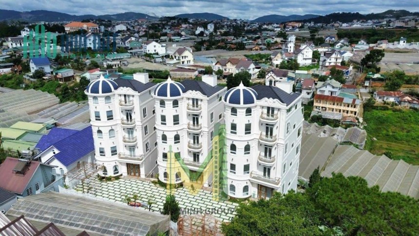 BÁN 3 CĂN KHÁCH SẠN ĐỒI HUY HOÀNG MỚI HOÀN THIỆN, VIEW ĐẸP