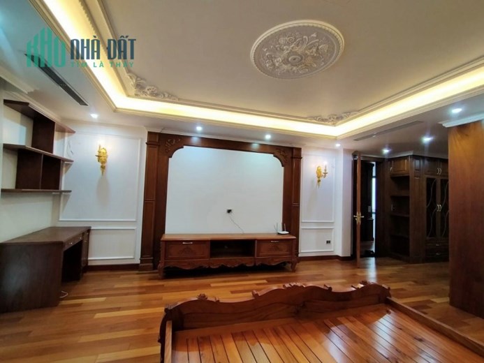 SIÊU PHẨM BỒ ĐỀ, Ô TÔ, THANG MÁY, NỘI THẤT CAO CẤP 12.1 TỶ
