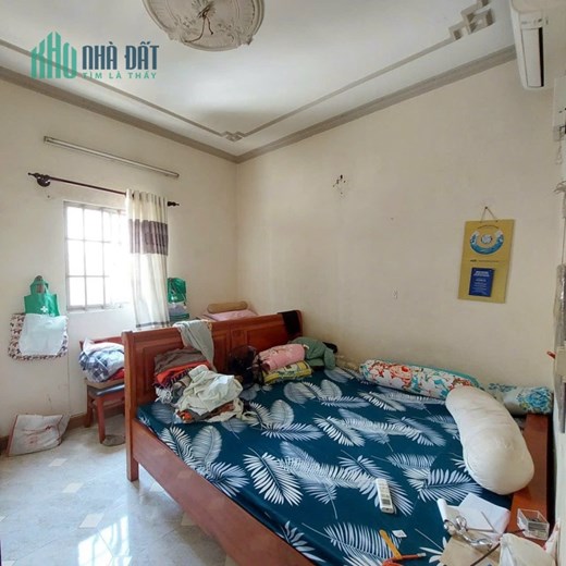 Hot hot - Nhà Ngộp Cần Bán Gấp
Chính Chủ Cần Bán Nhà Ngay Chợ Thủ Đức - DTSD 120m2 - 2 Tầng Đúc