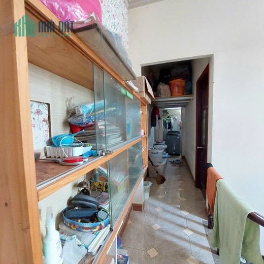 Hot hot - Nhà Ngộp Cần Bán Gấp
Chính Chủ Cần Bán Nhà Ngay Chợ Thủ Đức - DTSD 120m2 - 2 Tầng Đúc