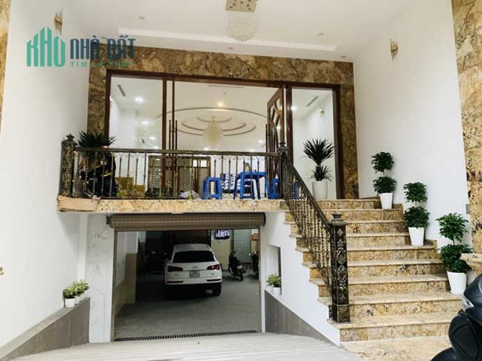 ( HẠ 5 TỶ) BÁN TÒA VP MẶT PHỐ TRUNG KÍNH 135M2, 7T THANG MÁY, KD ĐỈNH.