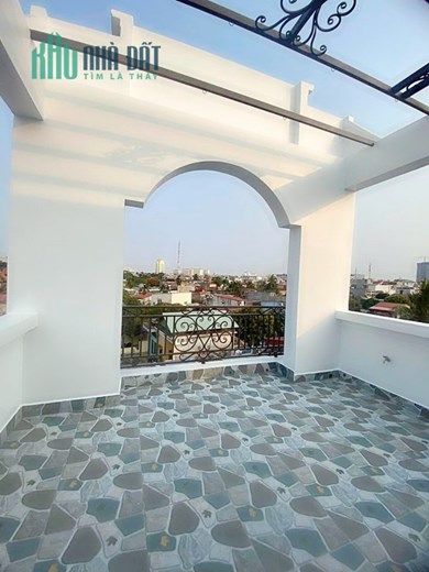 Bán nhà xây mới độc lập sân cổng 4 tầng GIÁ 3.05 tỉ phố Chợ Hàng Cũ