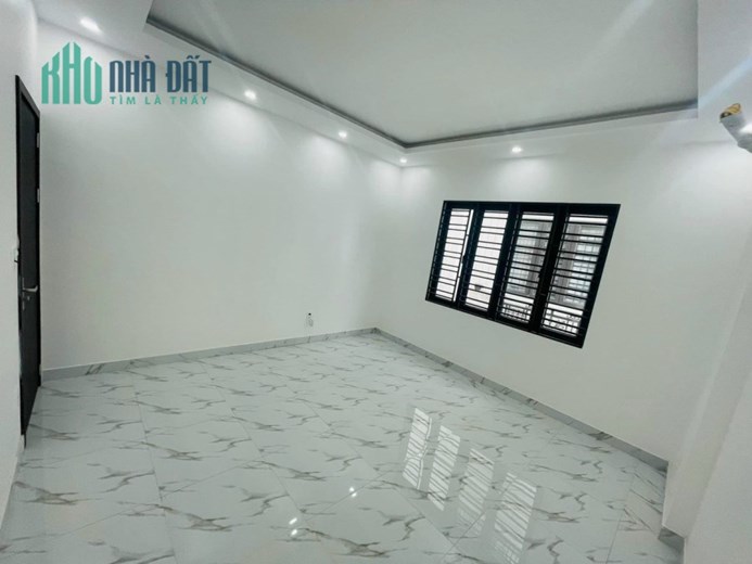 Bán nhà xây mới 4 tầng phố Khúc Thừa Dụ 1, diện tích 51m GIÁ 3 tỉ cực đẹp