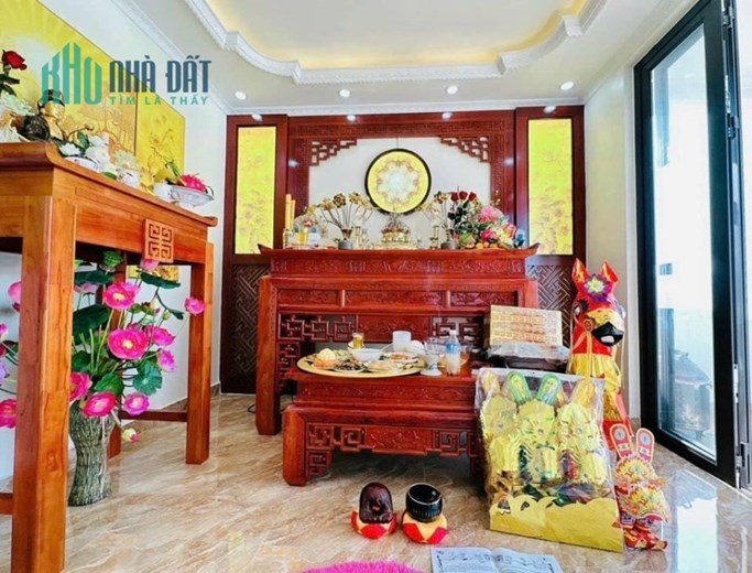 Bán nhà phân lô Tái Định Cư Tam Kỳ, 5 tầng cực đẹp GIÁ 4.5 tỉ full nội thất