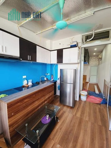 💥Căn hộ Tập thể Ngã tư Trần Cung-Hoàng Quốc Việt 100m2 3PN, Ô tô đỗ dưới, 2.35 tỷ💥