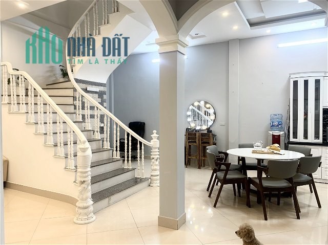 Cơ hội đầu tư và an cư tuyệt vời phố Nguyễn Trãi Thanh Xuân 52m 4T MT4,5m ô tô KD