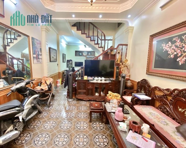 TRUNG TÂM ĐỐNG ĐA – NHÀ ĐẸP Ở NGAY – NGÕ NÔNG – CẠNH HỒ ĐIỀU HÒA – GẦN PHỐ - 41M2, 6.65 TỶ