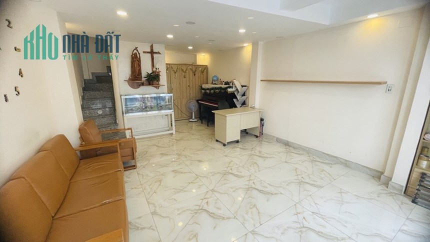 Bán nhà Tân Bình - phường 7 - Hẻm xe hơi- dt 35 m2 - Gía chỉ 8.1 tỷ thương lượng .