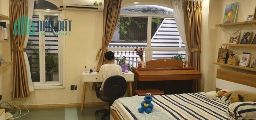Bán nhà Tân Bình - phường 7 - Hẻm xe hơi- dt 35 m2 - Gía chỉ 8.1 tỷ thương lượng .