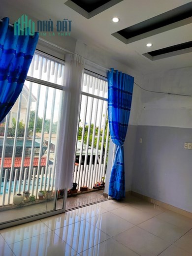 Cho thuê nhà 1T2L 4pn sân đậu ô tô đường 11 Trường Thọ