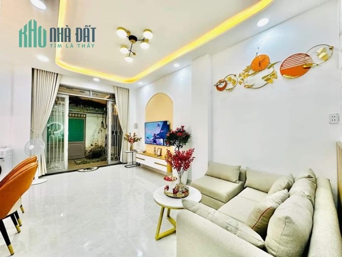 Bán Nhà Nguyễn Văn Công Gò Vấp 45m2 giá 4 Tỷ 3 Tặng Nội Thất Ở Ngay