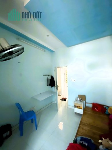 Cho thuê nhà 1T1L 80m2 2pn hẻm xe tải đường 13 Linh Xuân