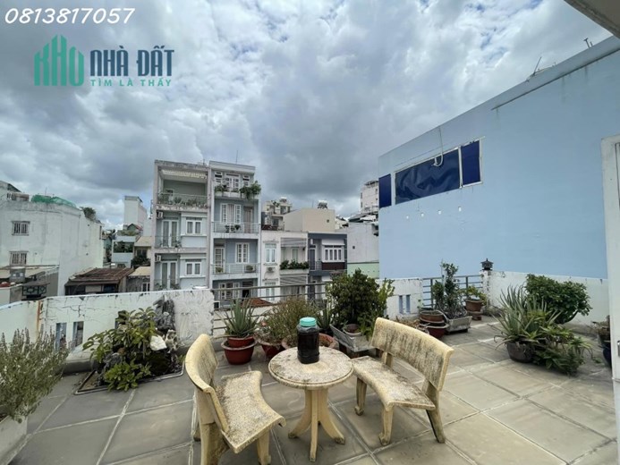 Bán Nhà Bùi Đình Tuý, Bình Thạnh, DT 136m2 Ngang 8.5m, Hẻm Xe Hơi Tránh, 11.4 Tỷ
