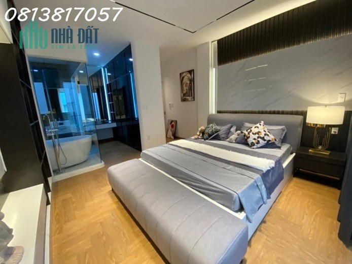 Bán Biệt Thự Lê Quang Định, 78m2, Nhà 5 Tầng VIP Lô Góc Hẻm Xe Hơi, Chỉ 11.8 Tỷ