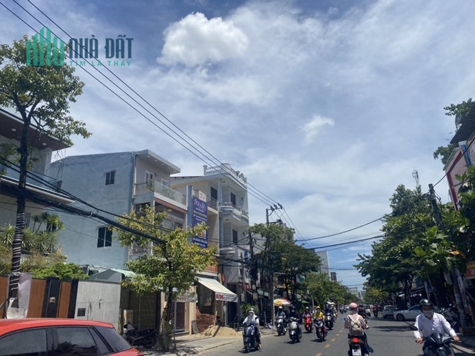 Mặt tiền Núi Thành trung tâm Hải Châu kinh doanh sầm uất DT 95m2 giá 9 tỷ 3 0988677254