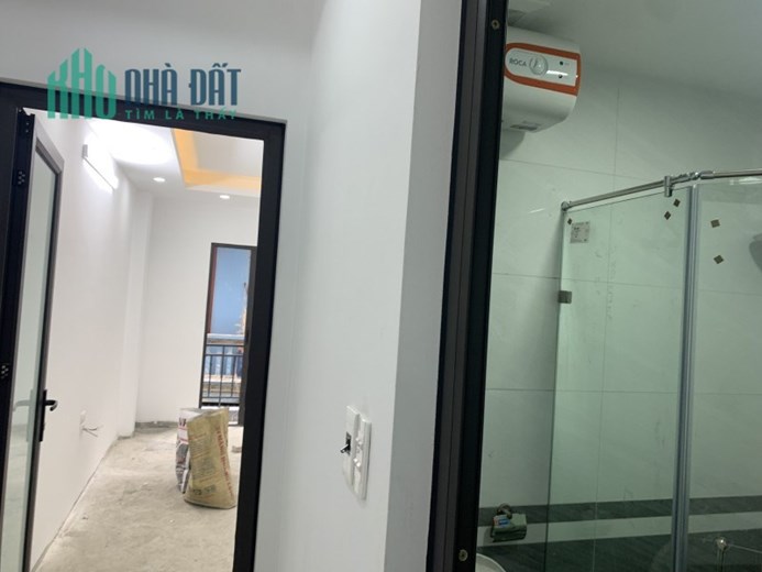 Bán nhà Ngọc Lâm ,Long Biên 5 tầng ,51 m2 nhà mới  giá nhỉnh 4 tỷ