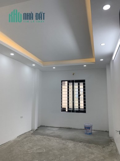 Bán nhà Ngọc Lâm ,Long Biên 5 tầng ,51 m2 nhà mới  giá nhỉnh 4 tỷ