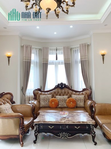 Bán biệt thự Pháp -  Phường Vĩ Dạ - TP Huế - 335 m2 - Mặt tiền 15m - Mặt phố - Giá đầu tư