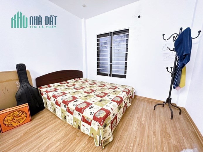 NHÀ MẶT NGÕ TẠI LẠC LONG QUÂN THUỘC PHƯỜNG NGHĨA ĐÔ VỚI THIẾT KẾ 45M2; 5 TẦNG GIÁ 7,3 TỶ.
