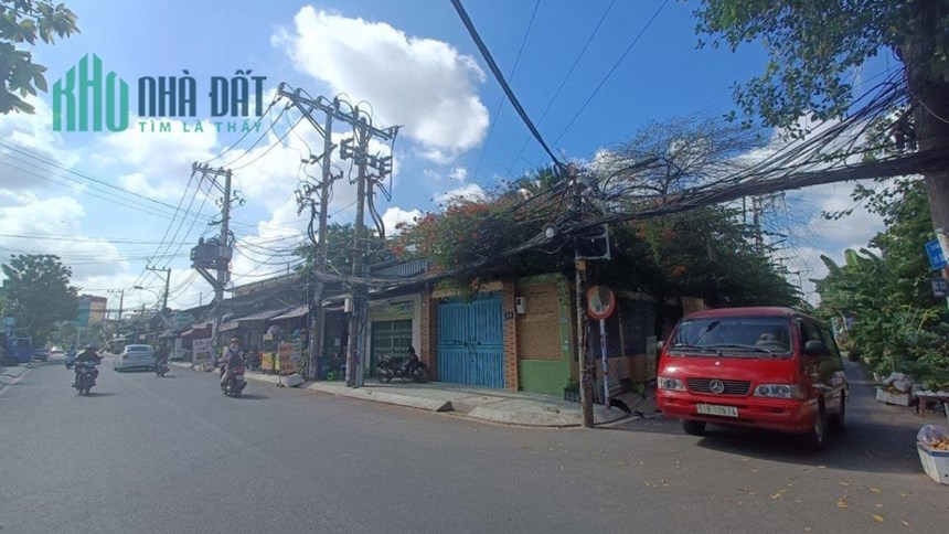 Bán nhà phố đẹp  hẻm xe hơi - Đường số Phường Linh Đông 90m - chỉ dọn vô ở