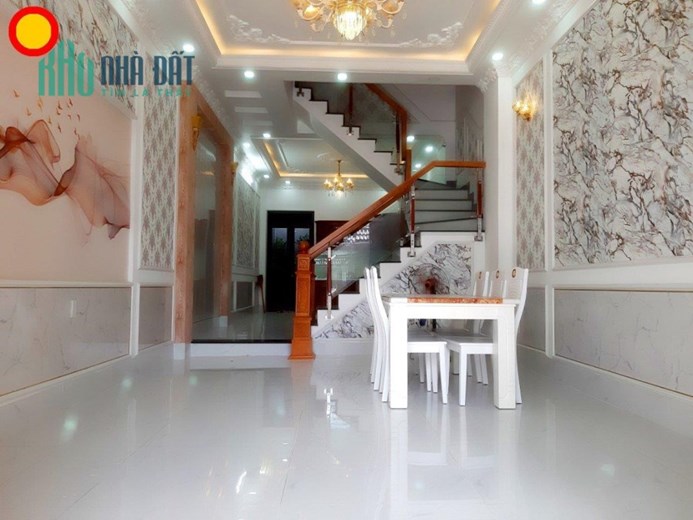 Bán nhà phố đẹp  hẻm xe hơi - Đường số Phường Linh Đông 90m - chỉ dọn vô ở