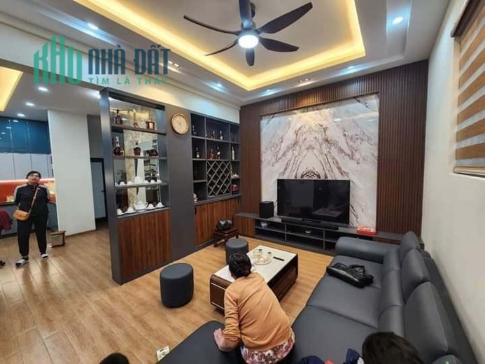 Bán Nhà Ngõ 462 Đường Bưởi 100m2*6 tầng thang máy, 6 phòng khép kín full nội thất, gara ô tô, giá