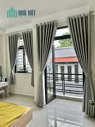 BÁN GẤP NHÀ LÊ VĂN LƯƠNG - 3 TẦNG - 44 M2 - NHỈNH 5 TỶ