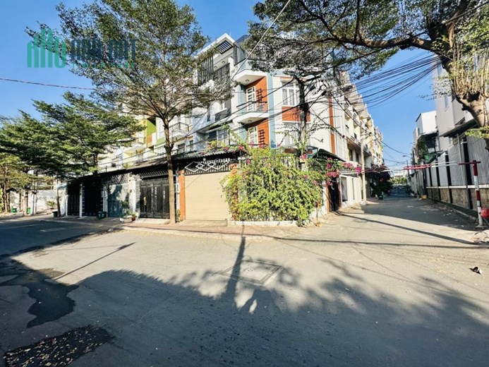 Bán nhanh nhà Tỉnh lộ 43, Bình Chiểu Thủ Đức, HXH, 120m2, giá 5,7 tỷ TL.