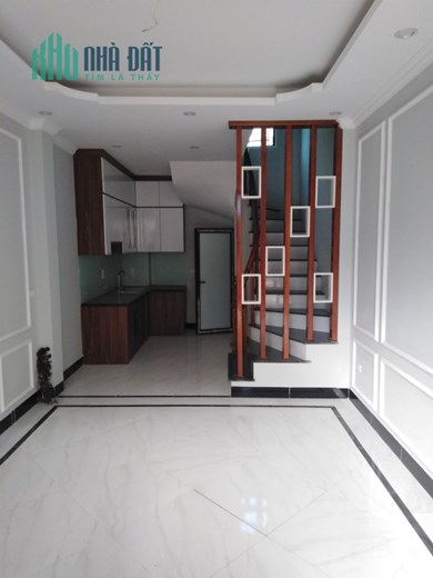 Bán nhà đường Văn Minh, Hoài Đức, 34m2, nhỉnh 2.5 tỷ, hung8st