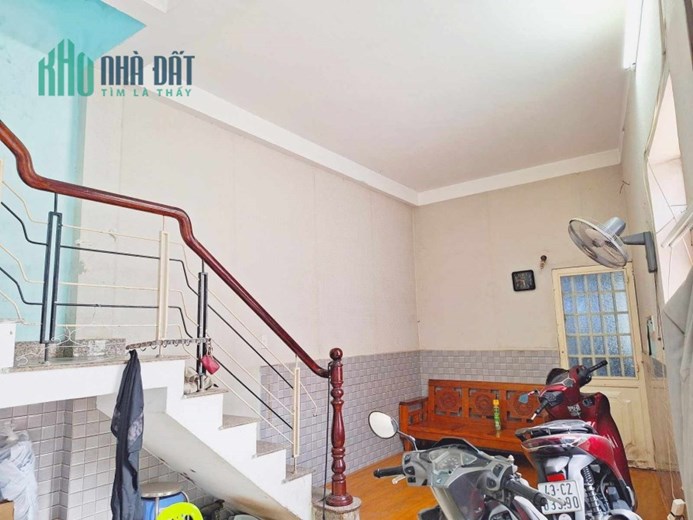 Lô góc, kiệt ô tô sát biển Nguyễn Tất Thành, Trung tâm Thanh Khê